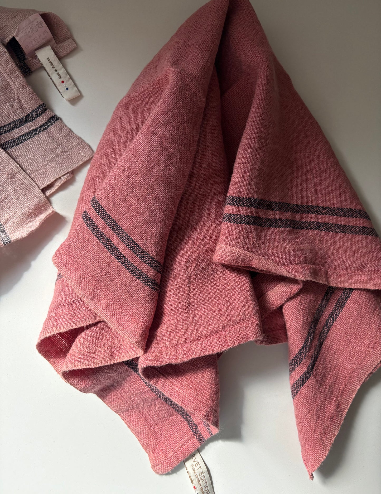 Charvet Linen Torchon: Camelia