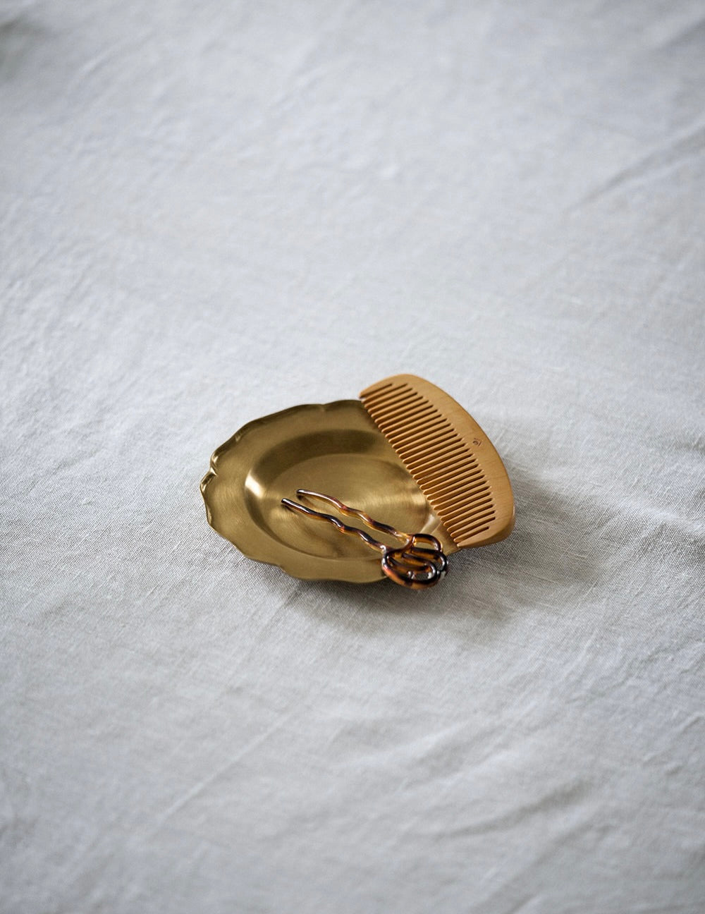Brass Ruffle Edge Plate: Small