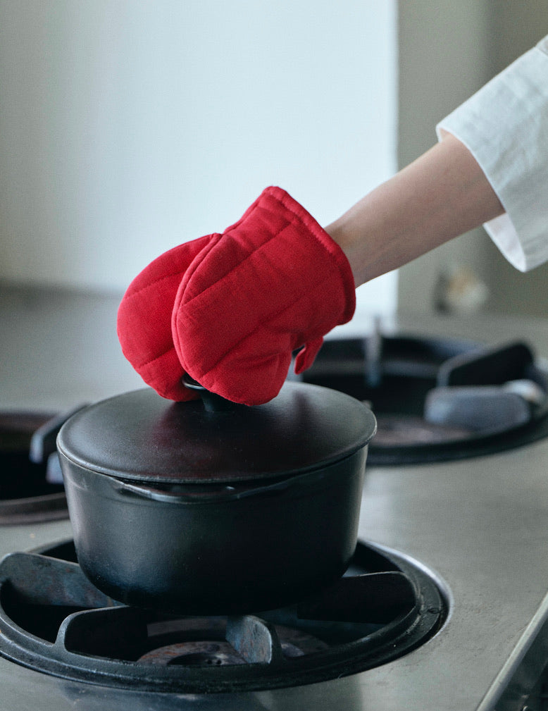 Oven Mitten: Coquelicot