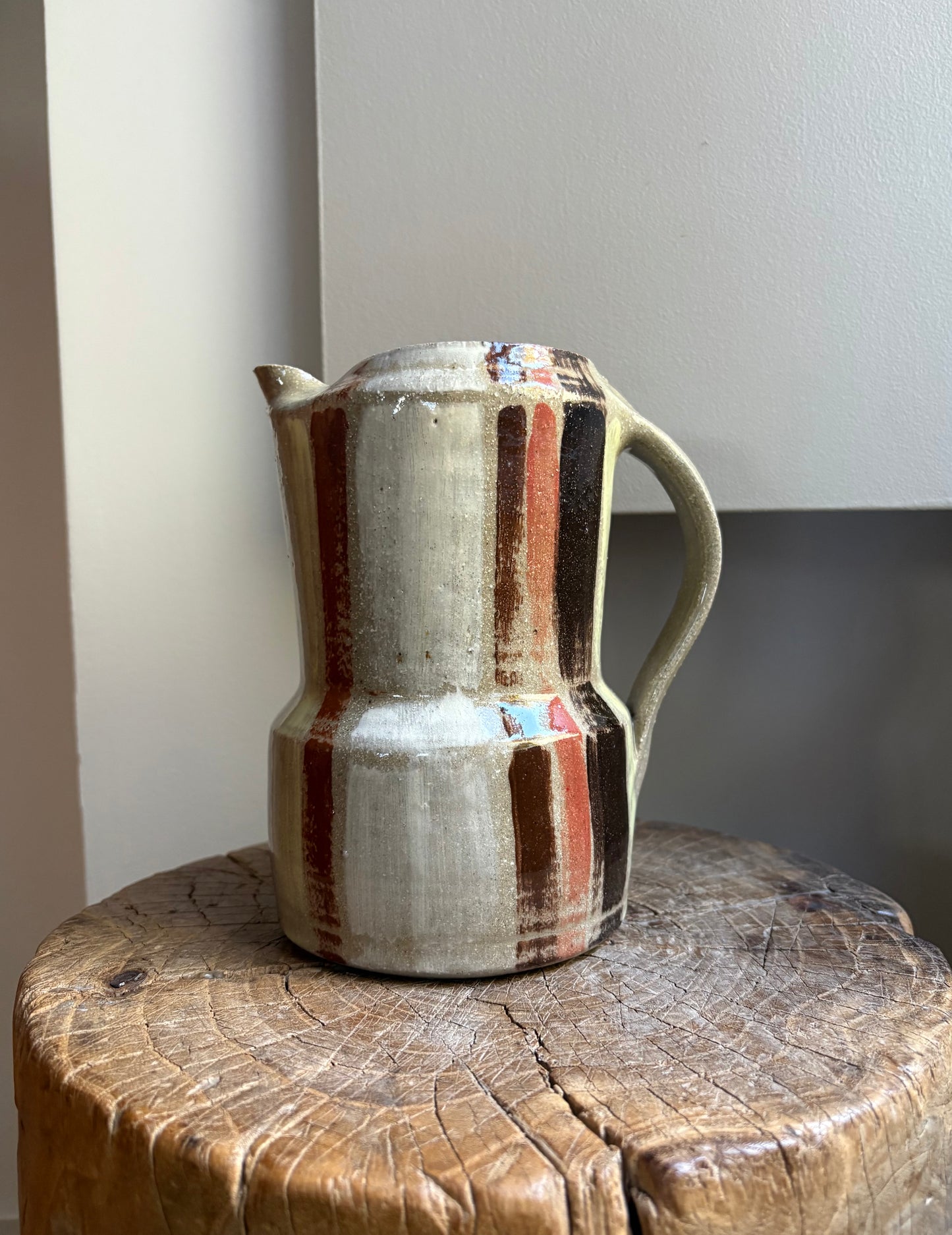 Bustle Jug: 1