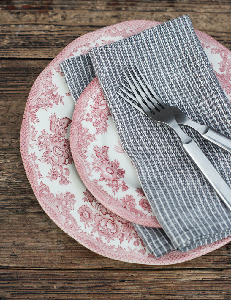 Napkin: Grey Thin White Stripe