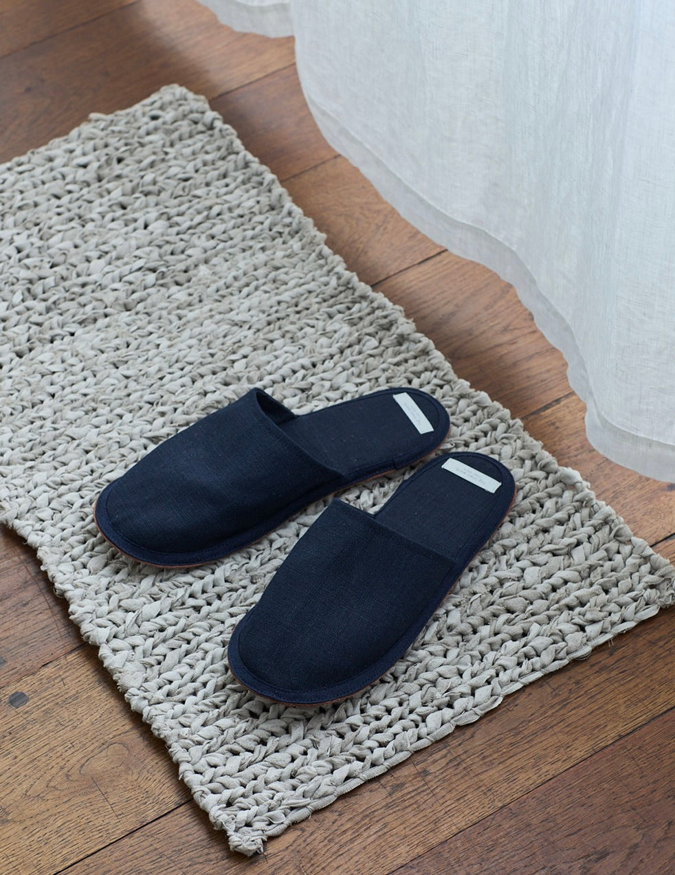Linen Slippers: Nuit