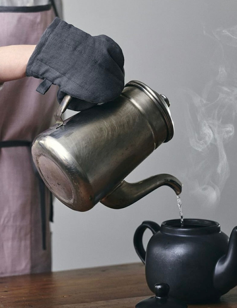 Oven Mitten: Macadam