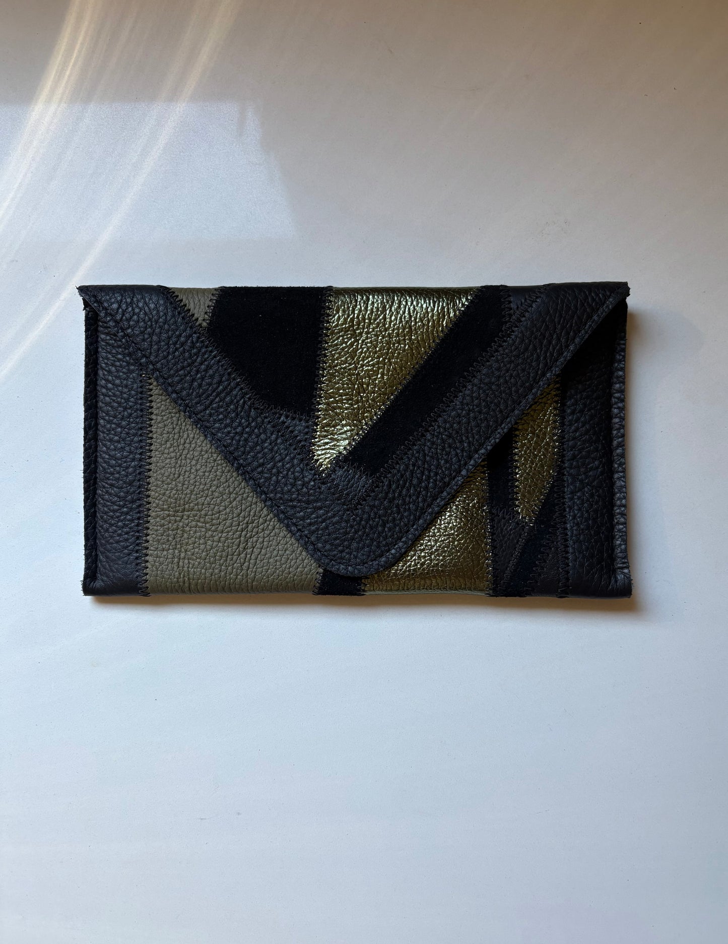 Manimal: Patchwork Wallet: Large