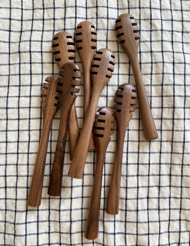 Walnut Honey Dipper