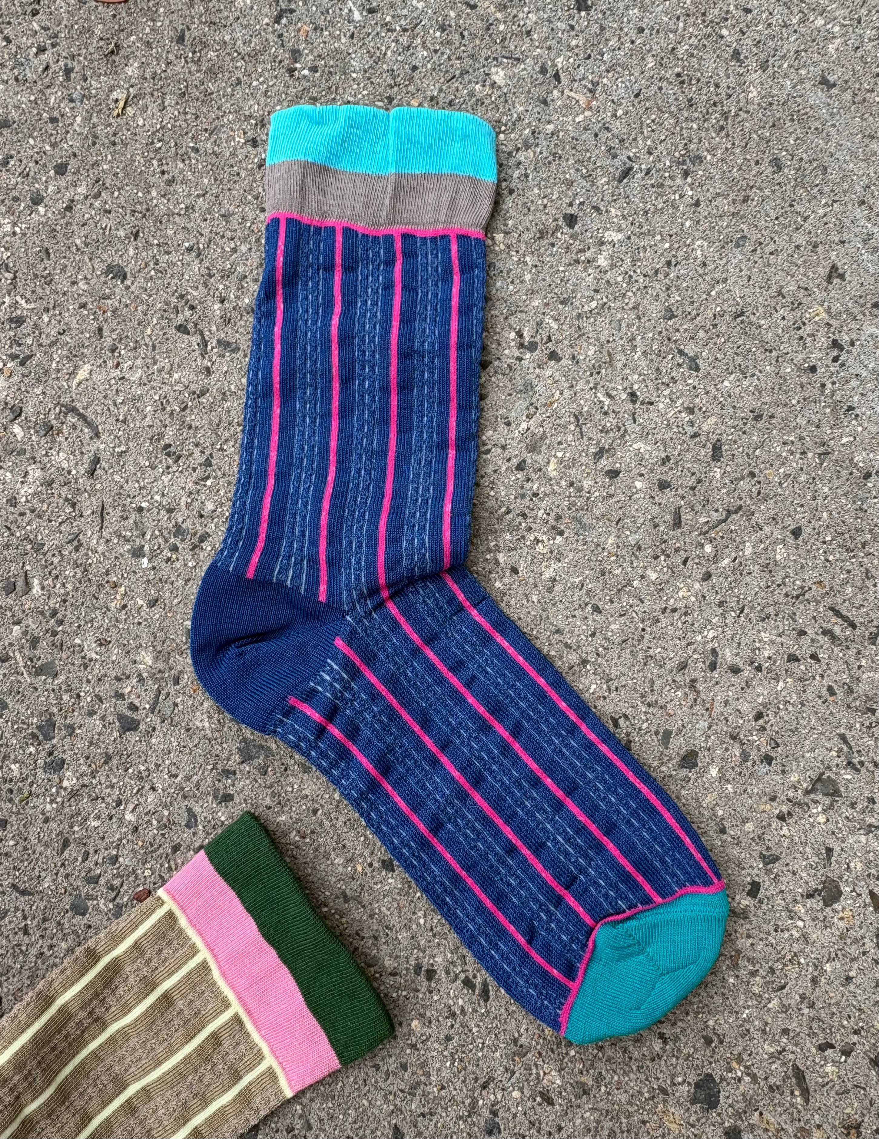 Exquisite J: Crew Socks: Stripes