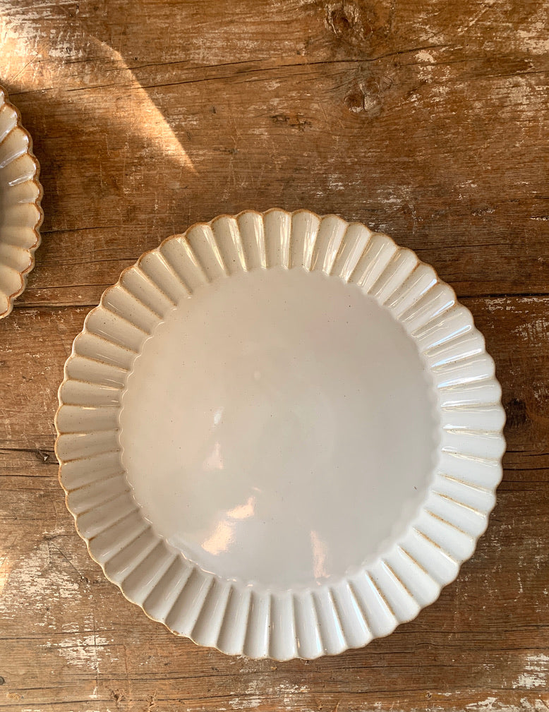 Fluted Plates